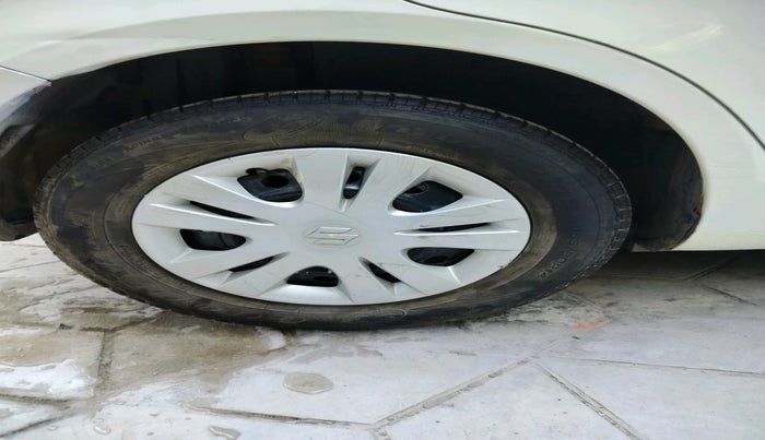 2013 Maruti Swift Dzire LDI, Diesel, Manual, 99,674 km, tyre