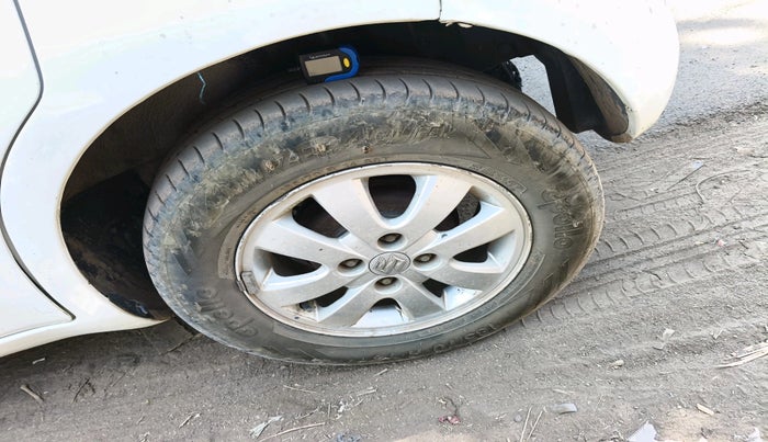 2012 Maruti Ritz VDI, Diesel, Manual, 1,17,712 km, tyre