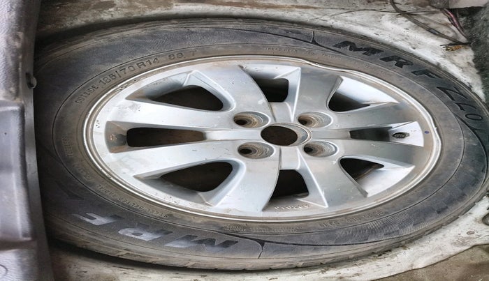 2012 Maruti Ritz VDI, Diesel, Manual, 1,17,712 km, tyre