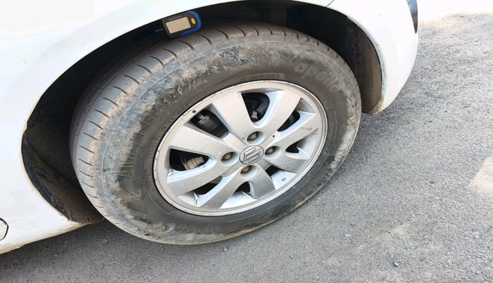 2012 Maruti Ritz VDI, Diesel, Manual, 1,17,712 km, tyre