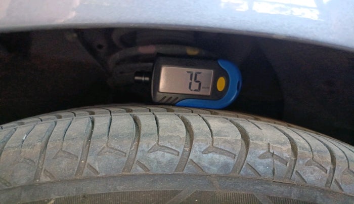 2019 Hyundai Xcent S 1.2, Petrol, Manual, 38,469 km, tyre