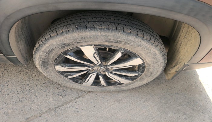 2019 MG HECTOR SHARP 1.5 DCT PETROL, Petrol, Automatic, 49,223 km, tyre