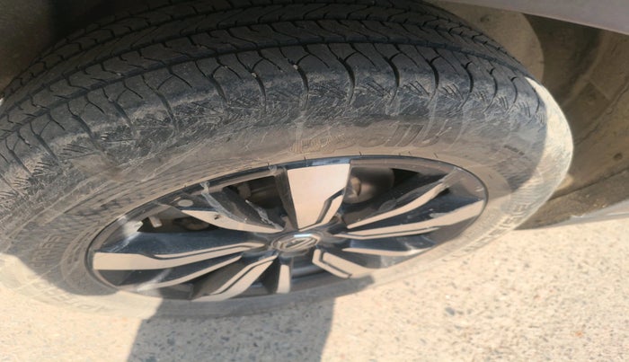 2019 MG HECTOR SHARP 1.5 DCT PETROL, Petrol, Automatic, 49,223 km, tyre