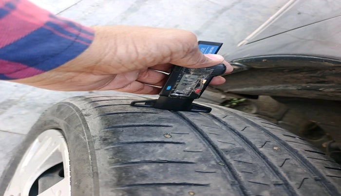 2012 Honda Brio S MT, Petrol, Manual, 68,507 km, tyre