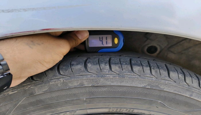 2016 Maruti Celerio ZXI, Petrol, Manual, 1,07,500 km, tyre