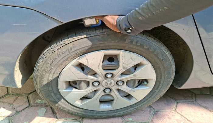 2014 Hyundai Xcent S 1.1 CRDI, Diesel, Manual, 1,56,546 km, tyre