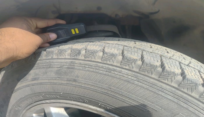 2017 Mahindra TUV300 T8, Diesel, Manual, 78,696 km, tyre