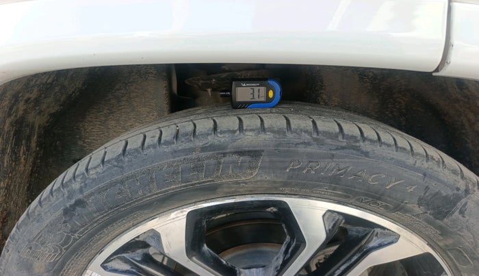 2021 Jeep Compass MODEL S (O) 1.4 PETROL DCT, Petrol, Automatic, 86,579 km, tyre