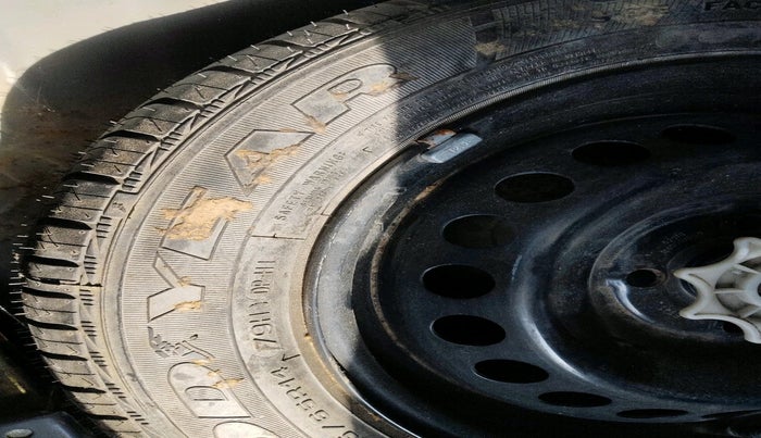 2015 Hyundai Grand i10 ASTA AT 1.2 KAPPA VTVT, Petrol, Automatic, 82,369 km, tyre