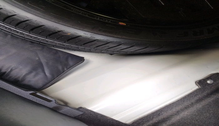 2023 Skoda SLAVIA STYLE 1.0L TSI AT, Petrol, Automatic, 37,763 km, tyre