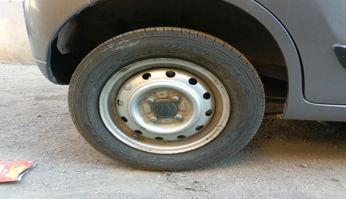 2018 Maruti Wagon R 1.0 LXI CNG, CNG, Manual, 28,343 km, tyre