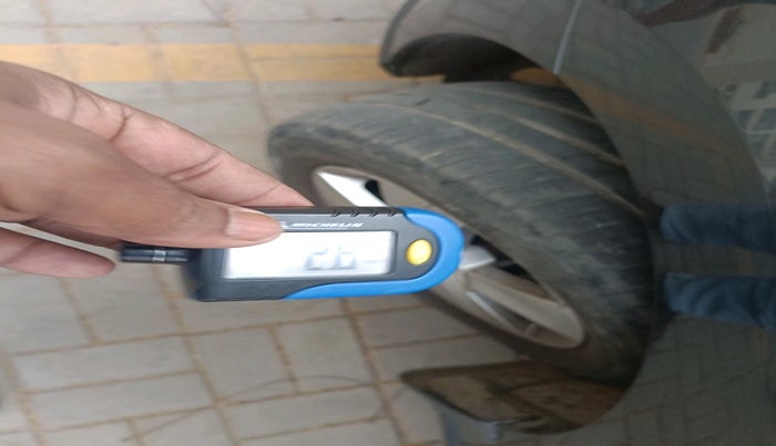 2017 Skoda Rapid AMBITION 1.5 TDI AT, Diesel, Automatic, 87,062 km, tyre