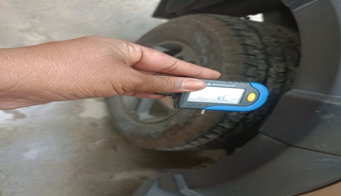 2024 Mahindra Thar LX HARD TOP 4WD MT, Diesel, Manual, 22,715 km, tyre