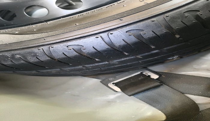 2014 Hyundai Grand i10 ASTA AT 1.2 KAPPA VTVT, Petrol, Automatic, 55,449 km, tyre