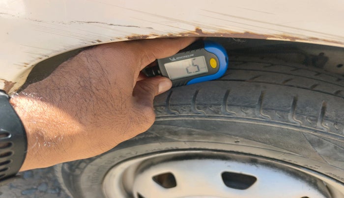 2012 Hyundai Santro Xing GL PLUS, CNG, Manual, 1,62,670 km, tyre