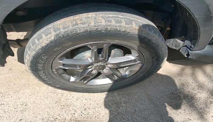 2023 Mahindra Thar LX HARD TOP 4WD MT, Diesel, Manual, 80,790 km, tyre