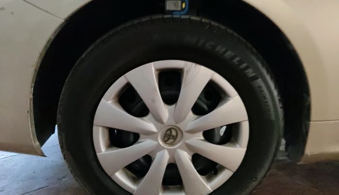2010 Toyota Corolla Altis J PETROL, Petrol, Manual, 71,421 km, tyre