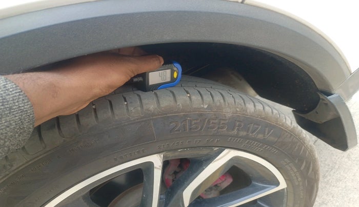 2022 MG ASTOR SAVVY 1.3 TURBO AT S RED, Petrol, Automatic, 63,205 km, tyre