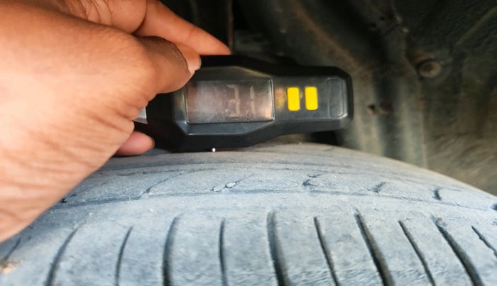 2019 Renault TRIBER RXZ, Petrol, Manual, 76,335 km, tyre