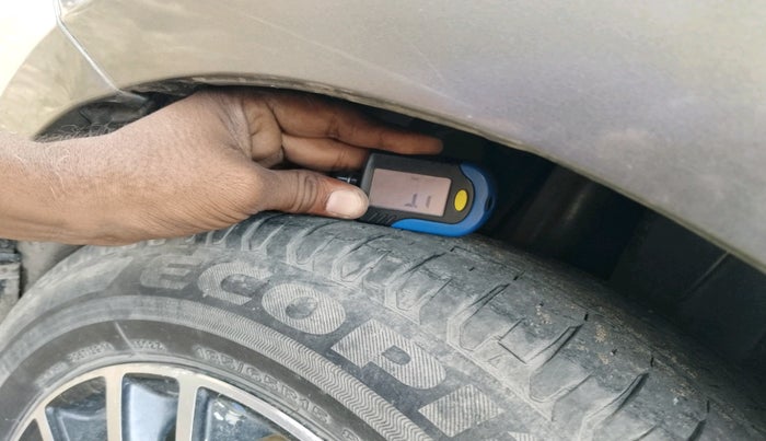 2018 Maruti Dzire ZXI PLUS, CNG, Manual, 49,806 km, tyre