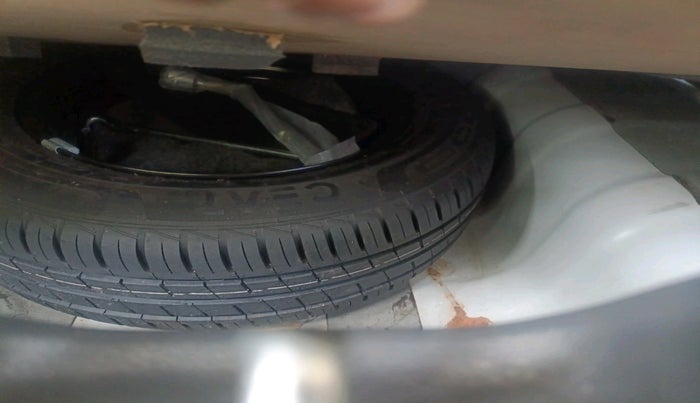 2024 Hyundai AURA S 1.2 CNG, CNG, Manual, 33,165 km, tyre