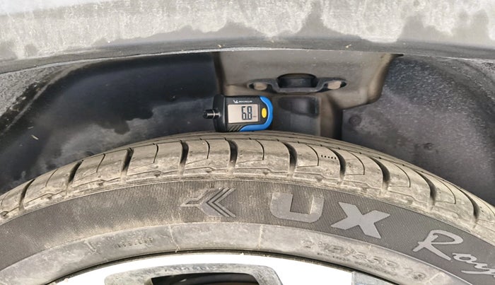 2023 MG HECTOR PLUS SHARP PRO 1.5 TURBO MT 7 STR, Petrol, Manual, 55,771 km, tyre