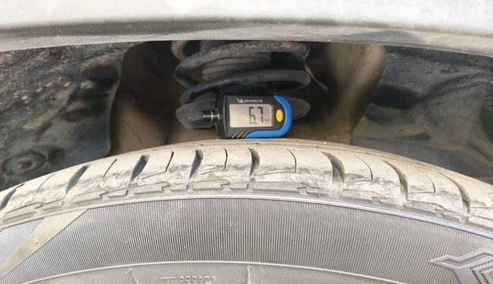 2023 MG HECTOR PLUS SHARP PRO 1.5 TURBO MT 7 STR, Petrol, Manual, 55,771 km, tyre