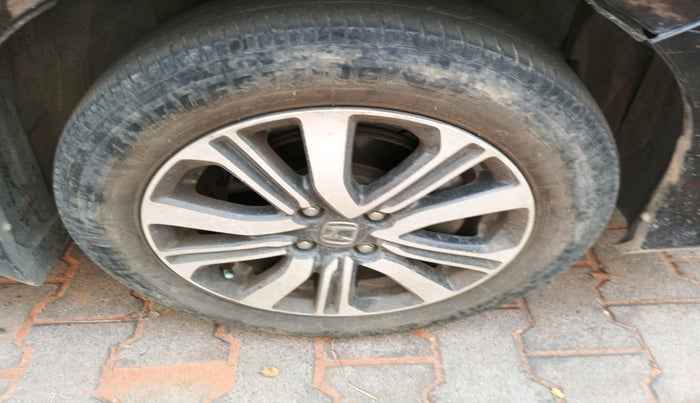 2022 Honda City 1.5L I-VTEC V MT 4TH GEN, Petrol, Manual, 26,201 km, tyre