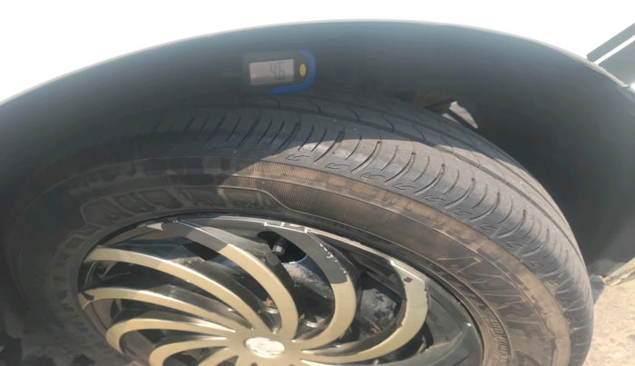 2018 Tata Tiago XT PETROL, CNG, Manual, 1,36,780 km, tyre