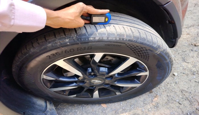 2018 Mahindra XUV500 W11 AT, Diesel, Automatic, 58,391 km, tyre