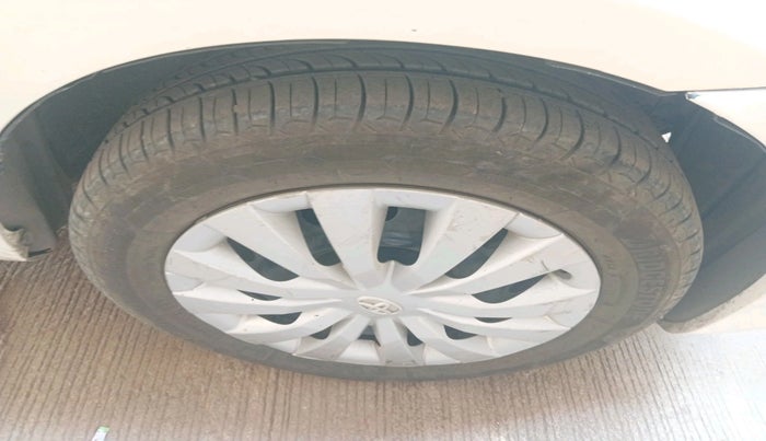 2013 Toyota Etios GD, Diesel, Manual, 1,41,665 km, tyre