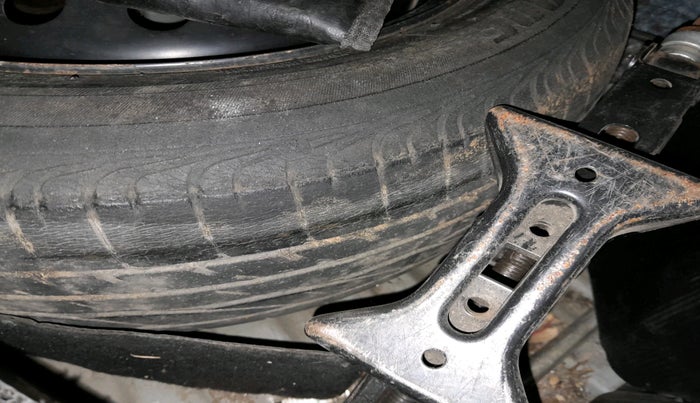 2014 Toyota Etios V SP, Petrol, Manual, 71,501 km, tyre