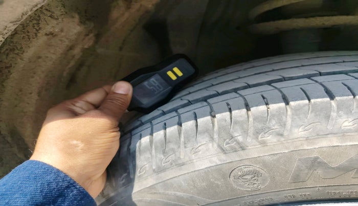 2022 Maruti BREZZA VXI SMART HYBRID, Petrol, Manual, 24,835 km, tyre