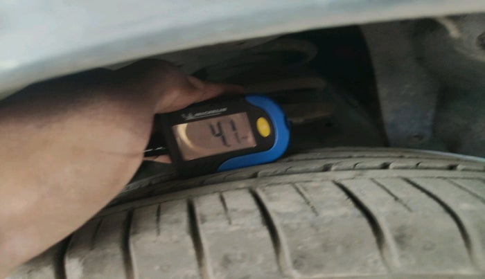 2015 Maruti S Cross ZETA 1.3, Diesel, Manual, 76,501 km, tyre