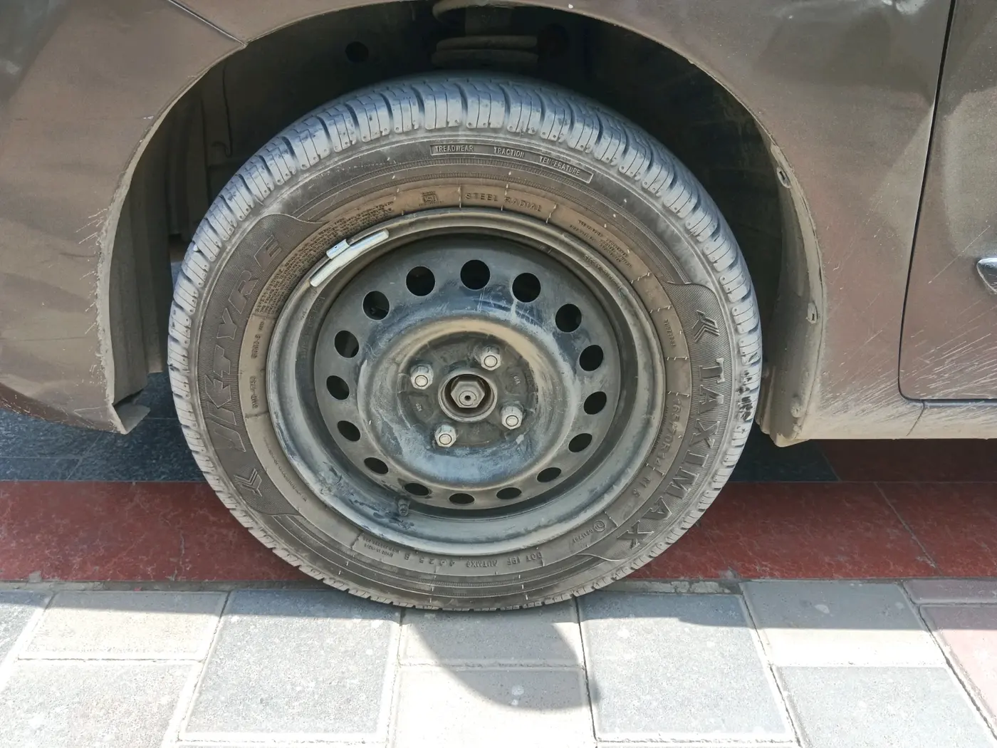 2013 Maruti Wagon R 1.0 VXI, Petrol, Manual, 19,000 km, tyre