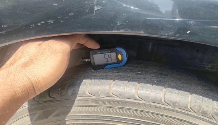 2011 Toyota Etios G, Petrol, Manual, 85,854 km, tyre