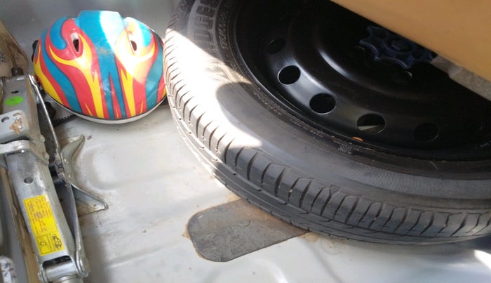 2014 Hyundai Xcent SX AT 1.2 (O), Petrol, Automatic, 88,057 km, tyre