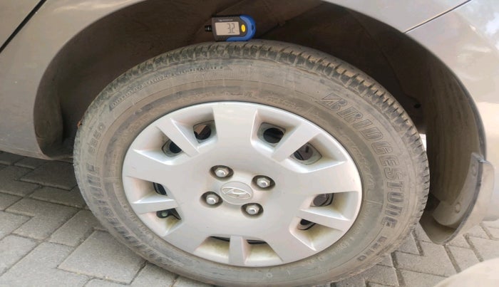 2013 Hyundai i20 MAGNA (O) 1.2, Petrol, Manual, 65,145 km, tyre