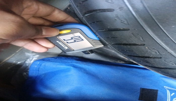 2023 Volkswagen VIRTUS HIGHLINE TSI 1.0 AT, Petrol, Automatic, 17,987 km, tyre