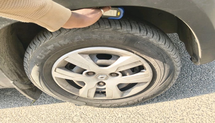 2016 Renault Kwid RXT 1.0, Petrol, Manual, 36,556 km, tyre