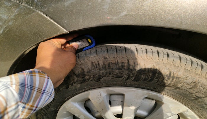 2019 Maruti Swift LXI, Petrol, Manual, 24,219 km, tyre