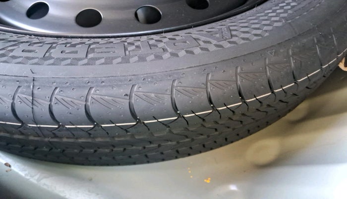 2023 Maruti Grand Vitara ALPHA SMART HYBRID, Petrol, Manual, 13,117 km, tyre