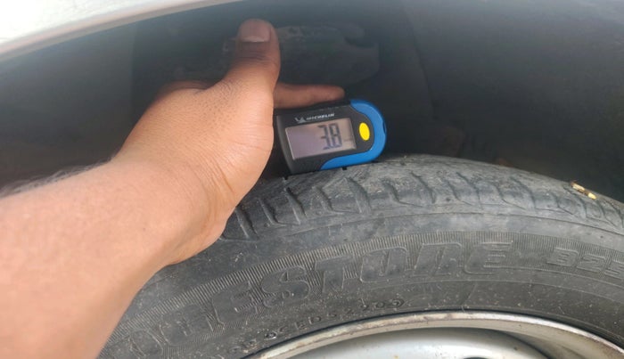 2008 Tata Indica Vista AQUA QUADRAJET, Diesel, Manual, 1,08,946 km, tyre