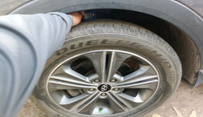 2017 Hyundai Creta SX PLUS AT 1.6 PETROL, Petrol, Automatic, 551 km, tyre