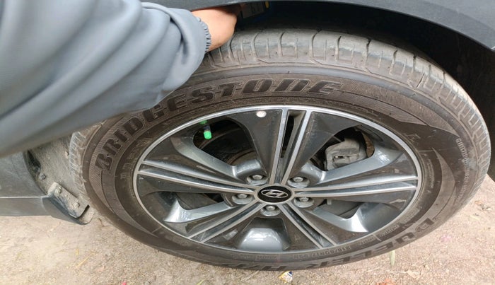 2017 Hyundai Creta SX PLUS AT 1.6 PETROL, Petrol, Automatic, 551 km, tyre