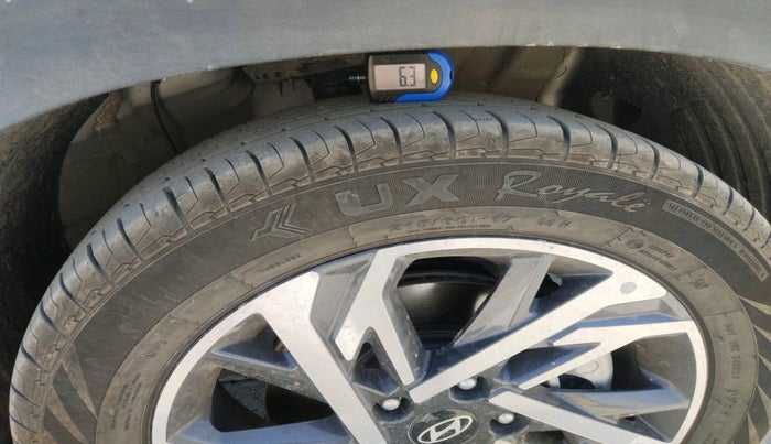 2025 Hyundai Creta SX 1.5 PETROL, Petrol, Manual, 3,964 km, tyre