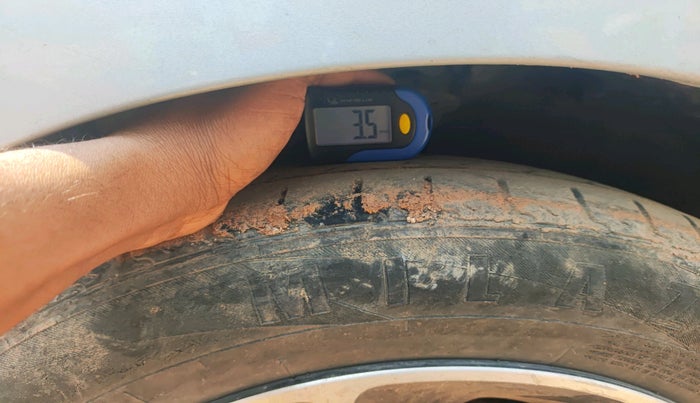 2019 Hyundai Grand i10 SPORTZ AT 1.2 KAPPA VTVT, Petrol, Automatic, 1,11,723 km, tyre