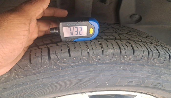 2016 Nissan Terrano XV D PREMIUM AMT, Diesel, Automatic, 1,20,234 km, tyre