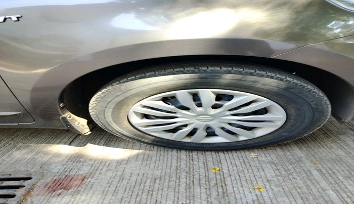 2017 Maruti Dzire VXI AMT, Petrol, Automatic, 35,363 km, tyre