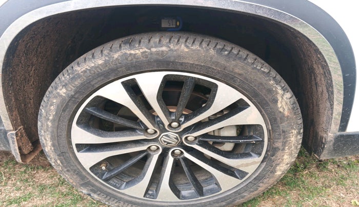 2021 MG HECTOR SHARP HYBRID 1.5 PETROL, Petrol, Manual, 17,209 km, tyre